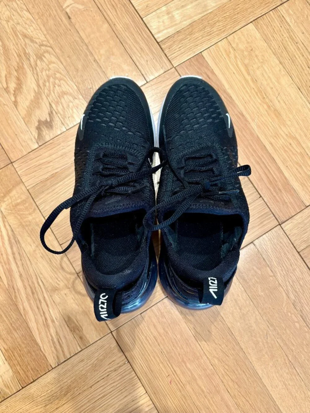 Girls Nike Airmax 270 Black and White Running Shoes Size 4.5